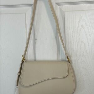 Antik Kraft Elegant Cream Shoulder Bag